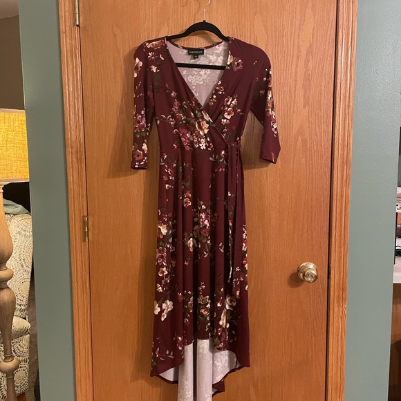 Fortune and Ivy Faux Wrap Dress 💃 - Picture 2 of 3